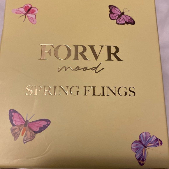 Forve mood spring flings candle 10.oz - Picture 2 of 5